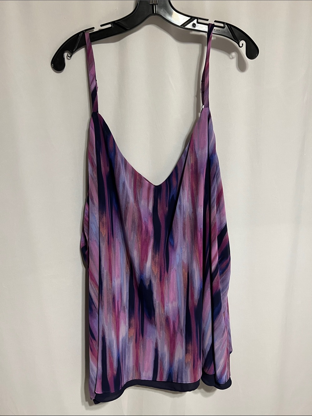 torrid Purple & Pink Abstract V-Neck Spaghetti Strap Cami